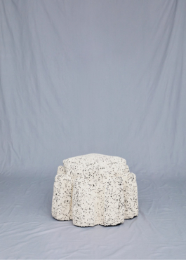 Anais Jarnoux tapissier·e