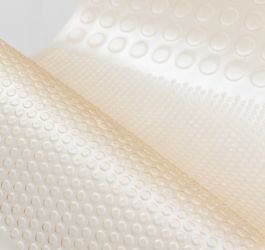 Anais Jarnoux tapissier·e