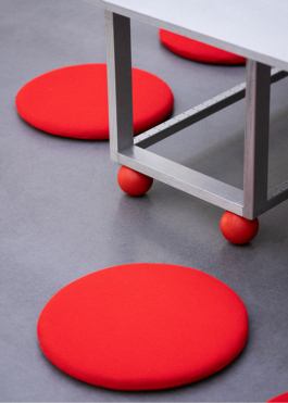 Anais Jarnoux tapissier·e