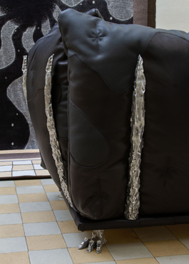 Anais Jarnoux tapissier·e