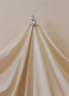 Anais Jarnoux tapissier·e