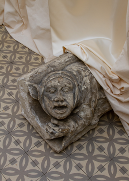 Anais Jarnoux tapissier·e