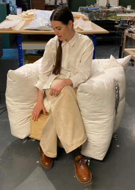 Anais Jarnoux tapissier·e