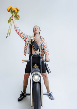 Anais Jarnoux tapissier·e