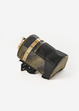 Anais Jarnoux tapissier·e