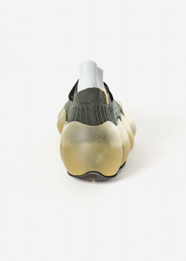 Anais Jarnoux tapissier·e