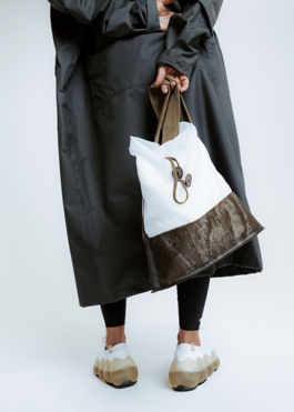 Anais Jarnoux tapissier·e