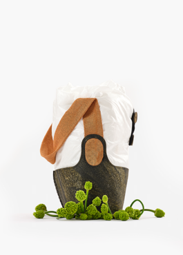 Anais Jarnoux tapissier·e