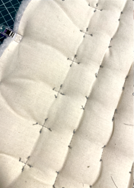 Anais Jarnoux tapissier·e