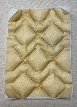 Anais Jarnoux tapissier·e